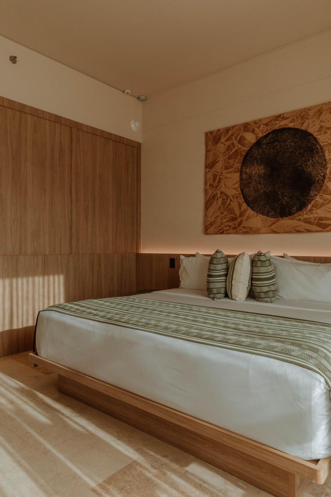 Osh Hotel 5*